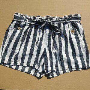 Linen cotton shorts navy blue and white stripes size 16W